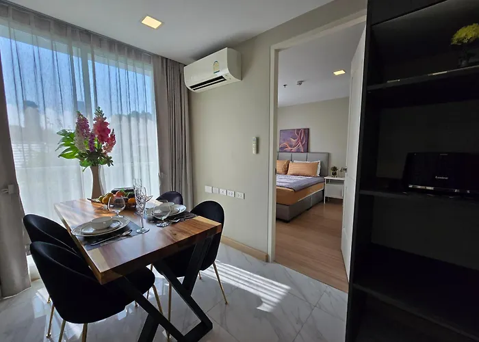 Bless Ekkamai Apartment *