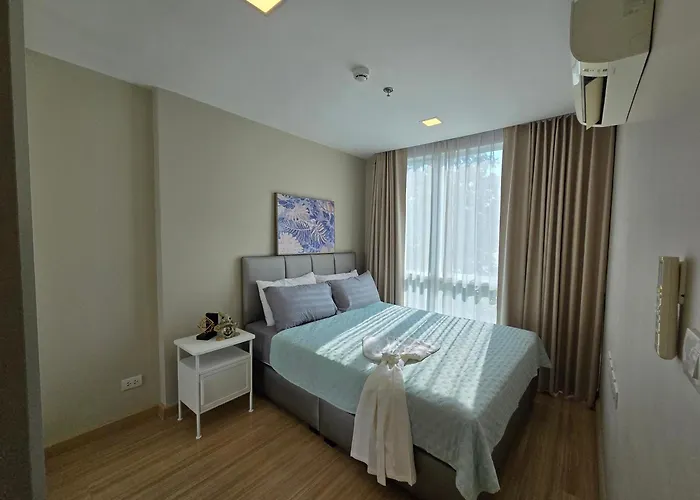 Bless Ekkamai Apartment *