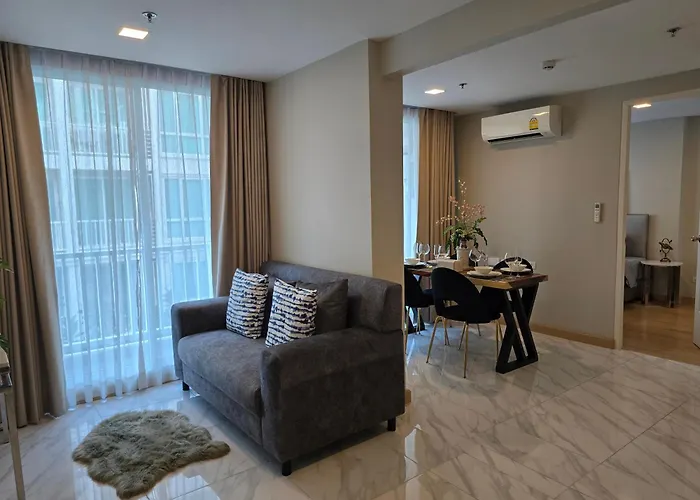 Bless Ekkamai Apartment